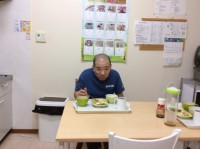 朝食３